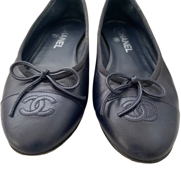 Chanel Navy Blue Leather Ballet Flats Size 37 - Picture 2 of 16